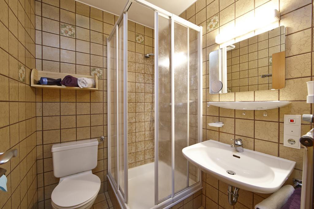 Gaestehaus Alpina Bad Kohlgrub Phòng bức ảnh